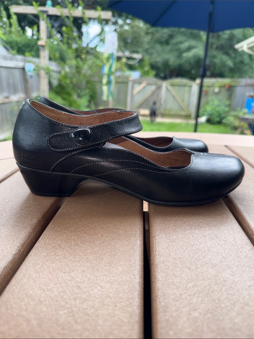 Taos Samba Mary Janes Shoes Leather